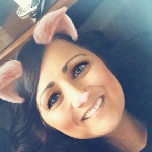 Meet your Posher, Joy